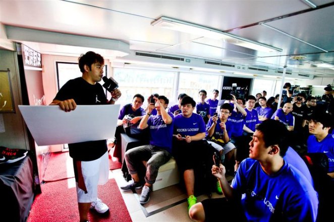 主持人Jay 炒熱現場氣氛有一套