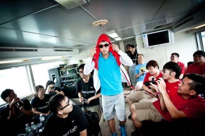 代表 Team LeBron James走秀，我自選衣服，風格是urban summer style